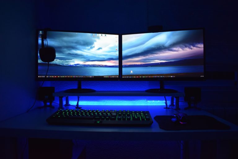 computer-dark-design-777001