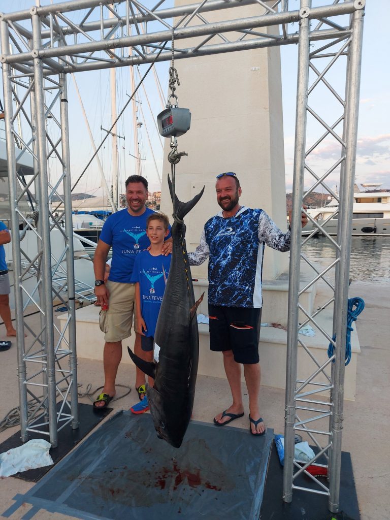 Tuna fever: Najveća tuna drugog dana teška 51,4 kg