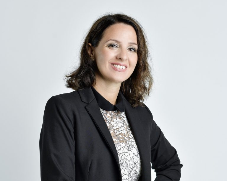 Jesu li i zašto novinari i autori za zakonodavca samo punjači rupa između oglasa?