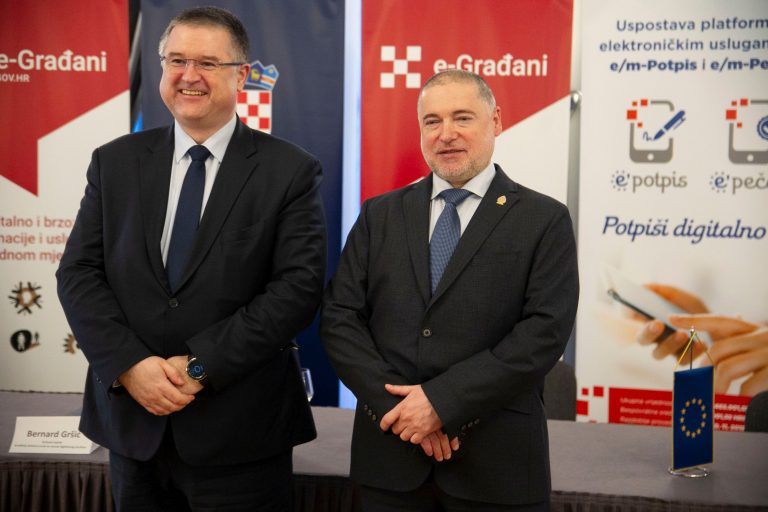 Uvođenje e/m-Potpisa i e/m-Pečata digitalizirat će poslovanje državne i javne uprave