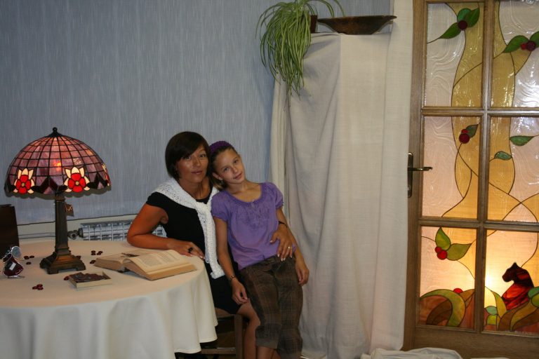 Obrt L Art: Ručnim radom do unikatnih staklenih svjetiljki i ukrasnih vitraja