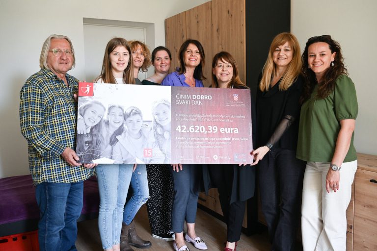 PBZ grupa uručila donacije Centrima u Selcu i Kraljevici za bolje sutra djeci koja rastu uz nas