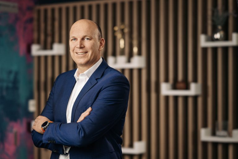 Telemachovi korisnici na 5G mreži surfaju uz nikad više gigabajta  i Telemach 5G telefon vrhunskih performansi