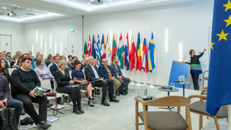 Predstavljen priručnik (O)SUNČANI KROVOVI HRVATSKIH GRADOVA