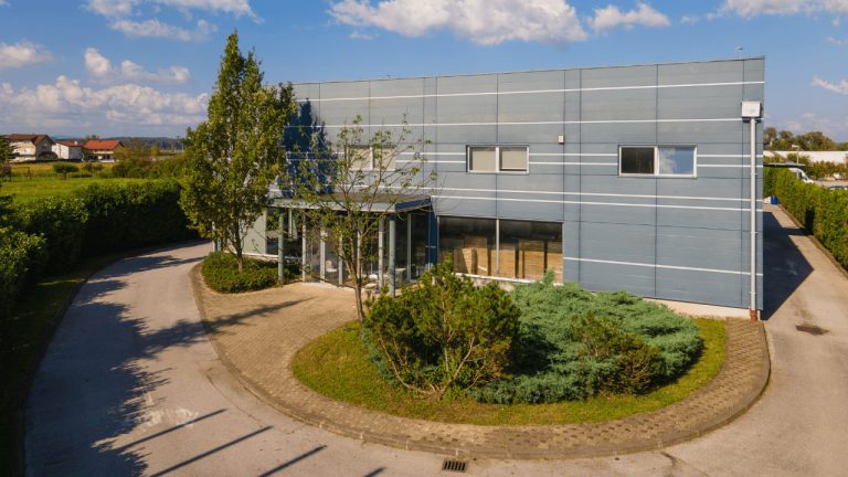 Otvorenje modernog fulfillment centra – razvoj poslovanja uz nove standarde skladištenja i mikrologistike