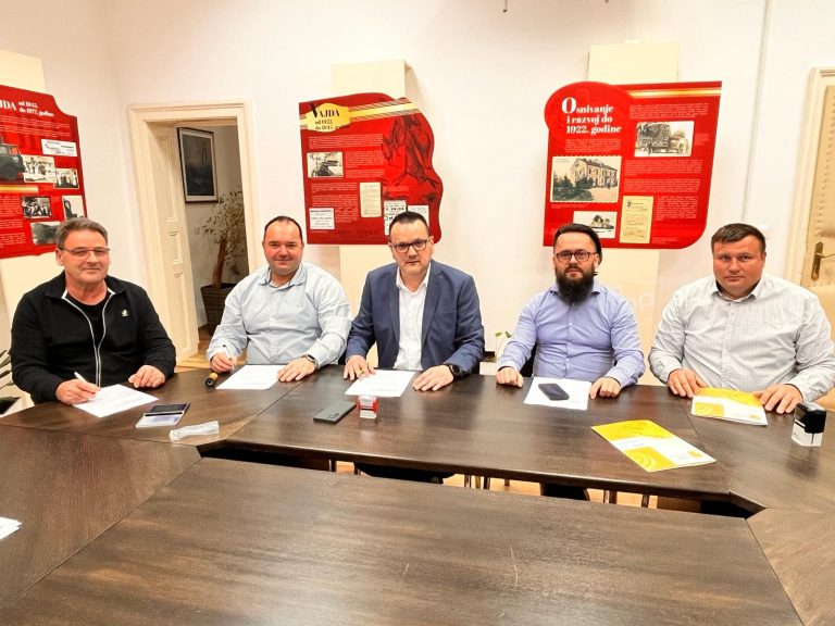 Zajamčena stabilnost i brojne pogodnosti za zaposlenike mesnih industrija Vajda i PPK