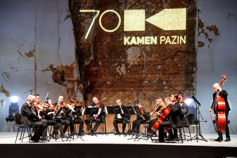 Spektakularna proslava u kamenolomu: Kamen Pazin obilježio 70 godina poslovanja uz glazbu, umjetnost i goste iz 20 zemalja