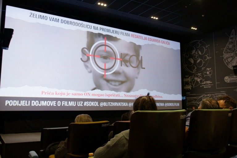 Gledatelji u čak tri dvorane Kaptol Boutique Cinema s ponosom i poštovanjem gledali dokumentarni film o nezaustavljivoj hrabrosti Velimira Đereka Sokola