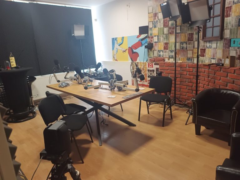 Poslovni FM uspješno završio provedbu projekta “Digitalni iskorak”